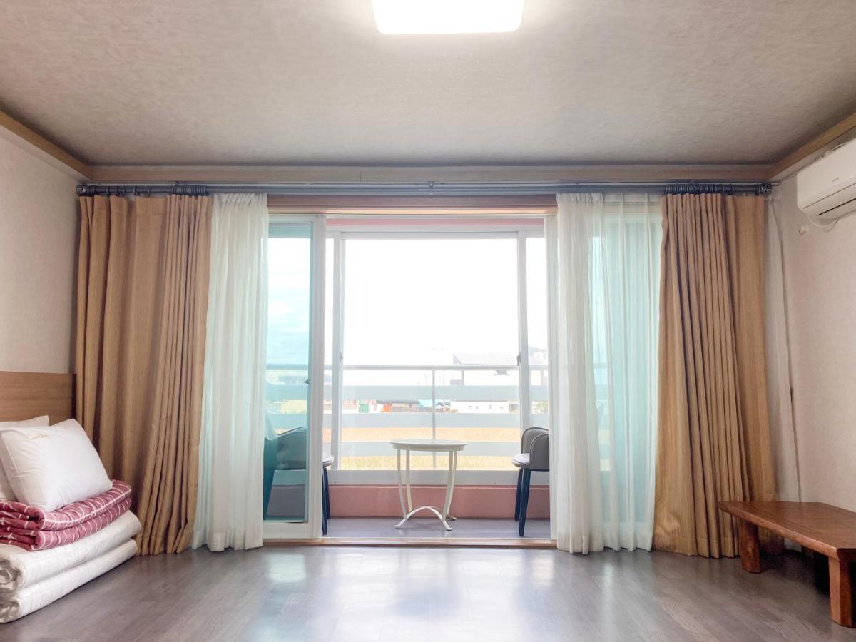 Jeju Ocean Family Hotel מראה חיצוני תמונה