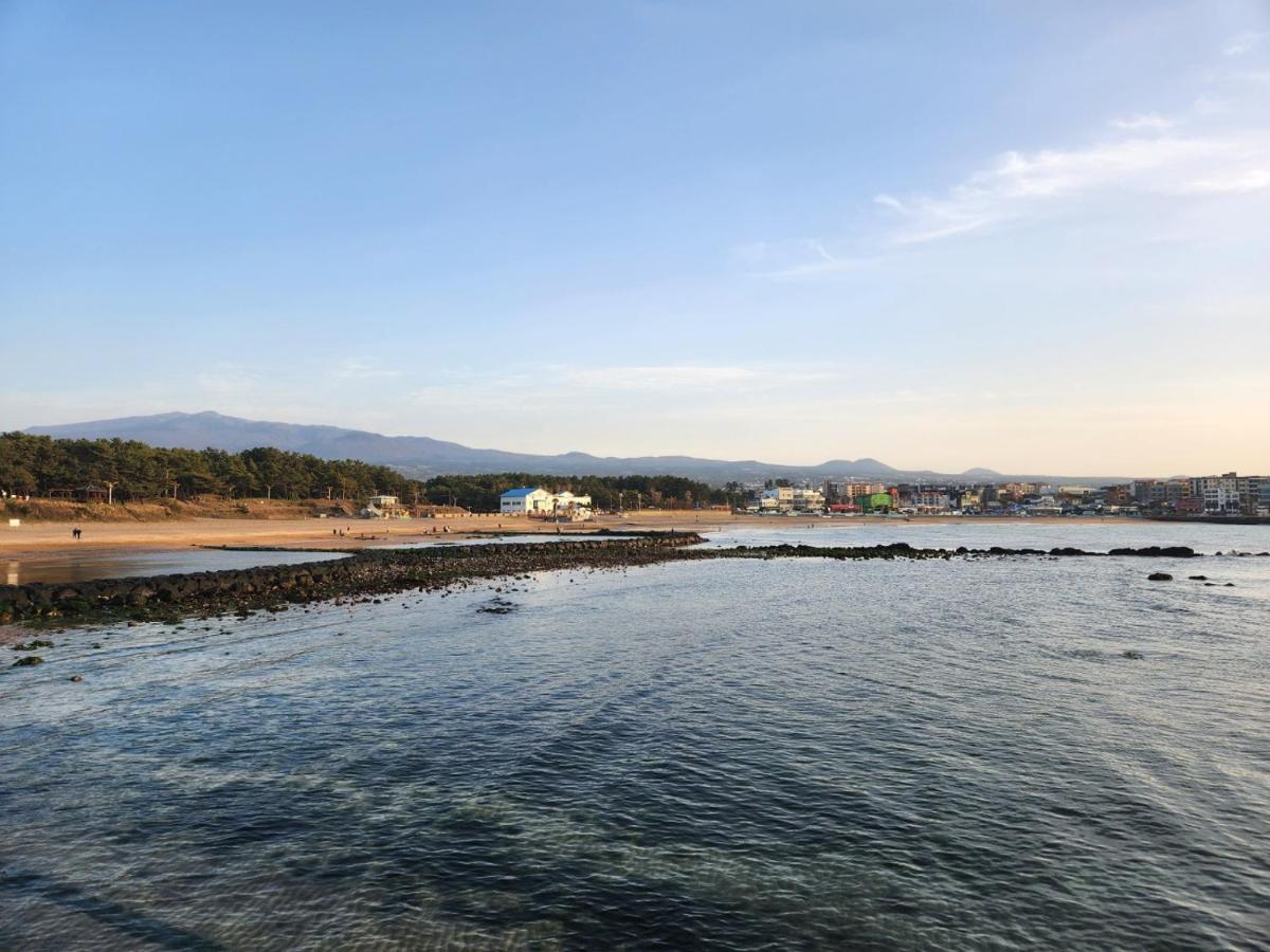 Jeju Ocean Family Hotel מראה חיצוני תמונה