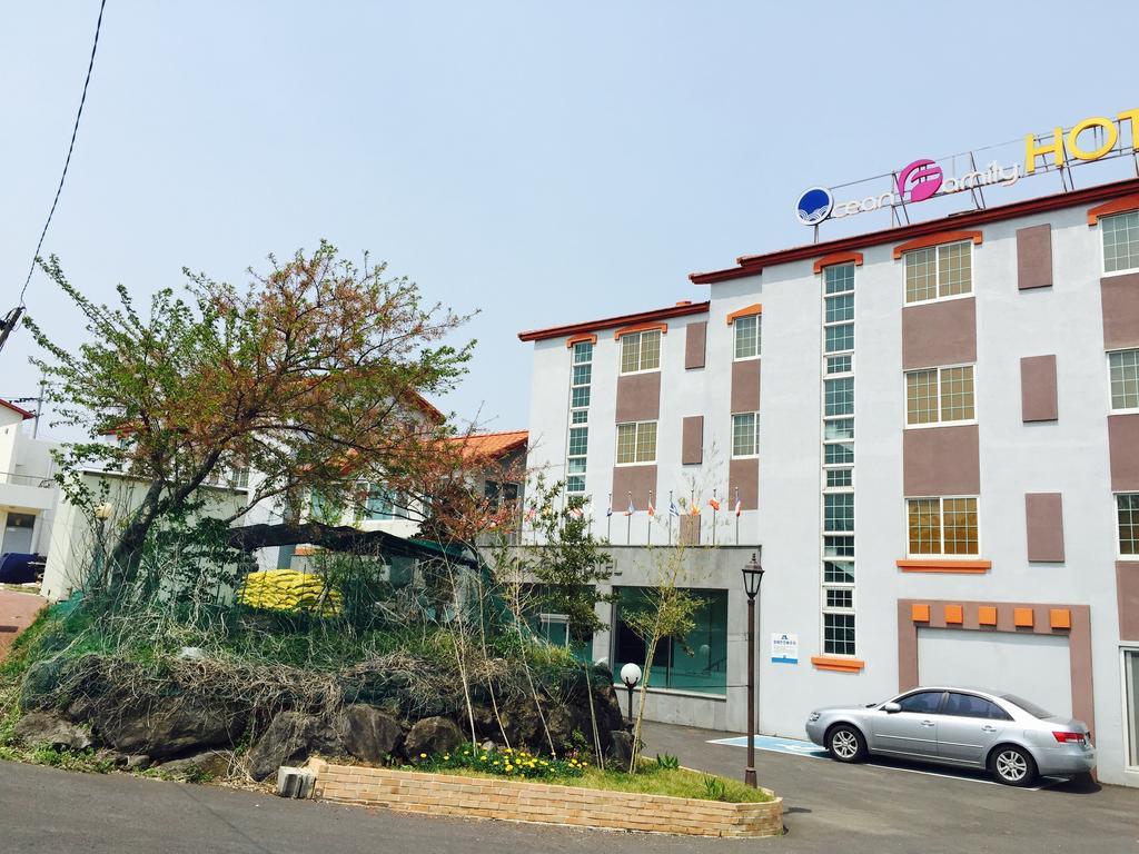 Jeju Ocean Family Hotel מראה חיצוני תמונה